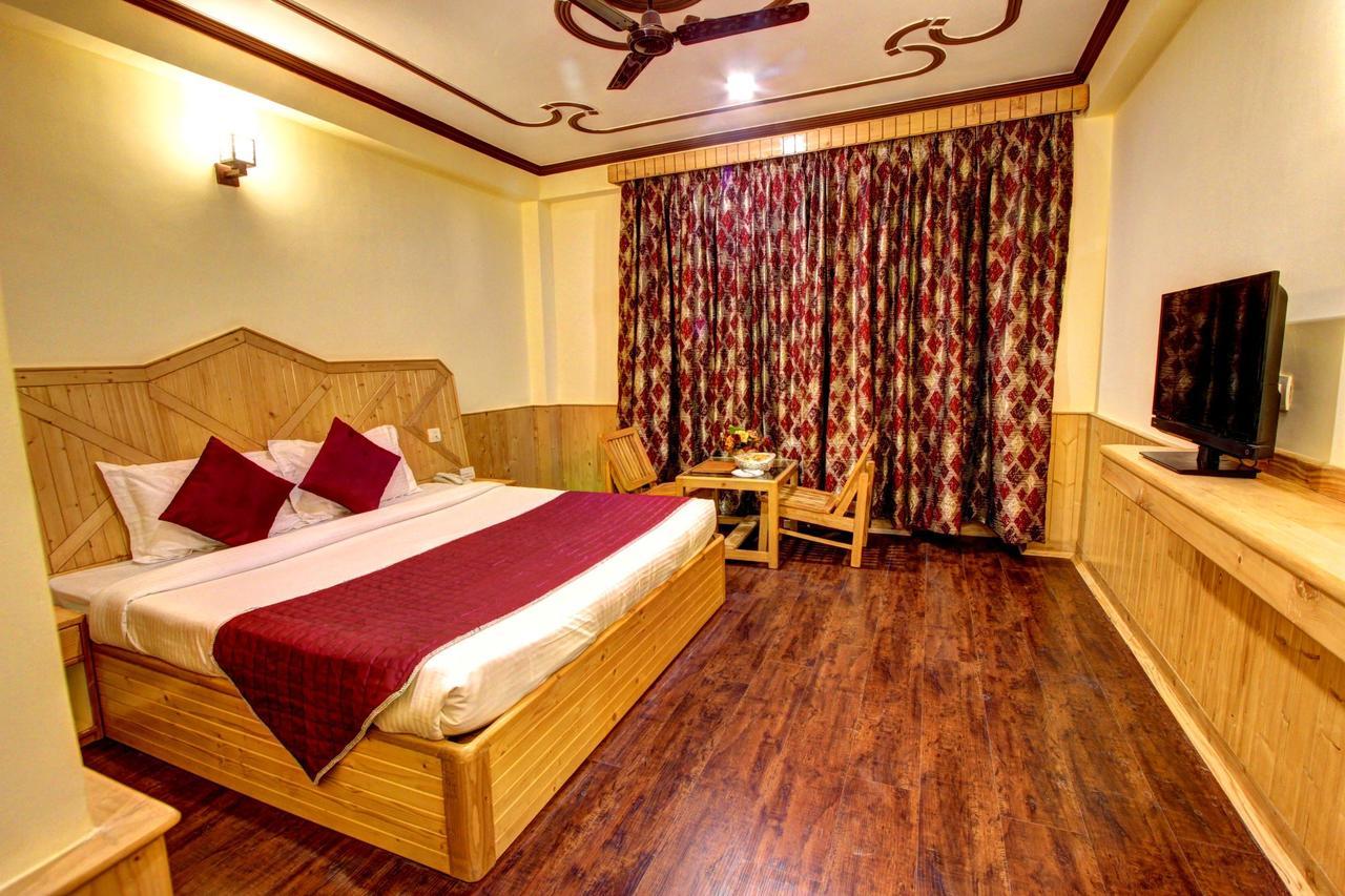 Holiday Bnb Manali Bagian luar foto