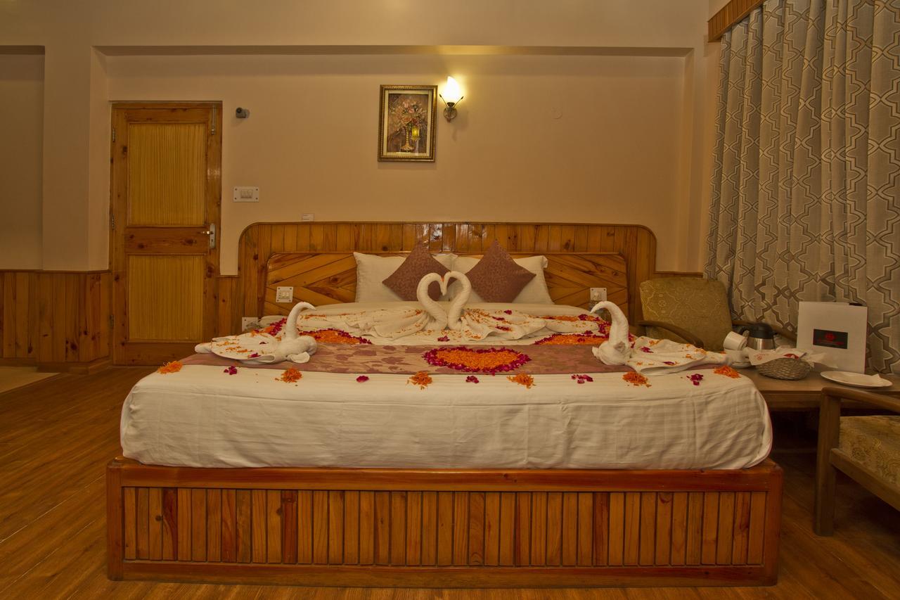 Holiday Bnb Manali Bagian luar foto