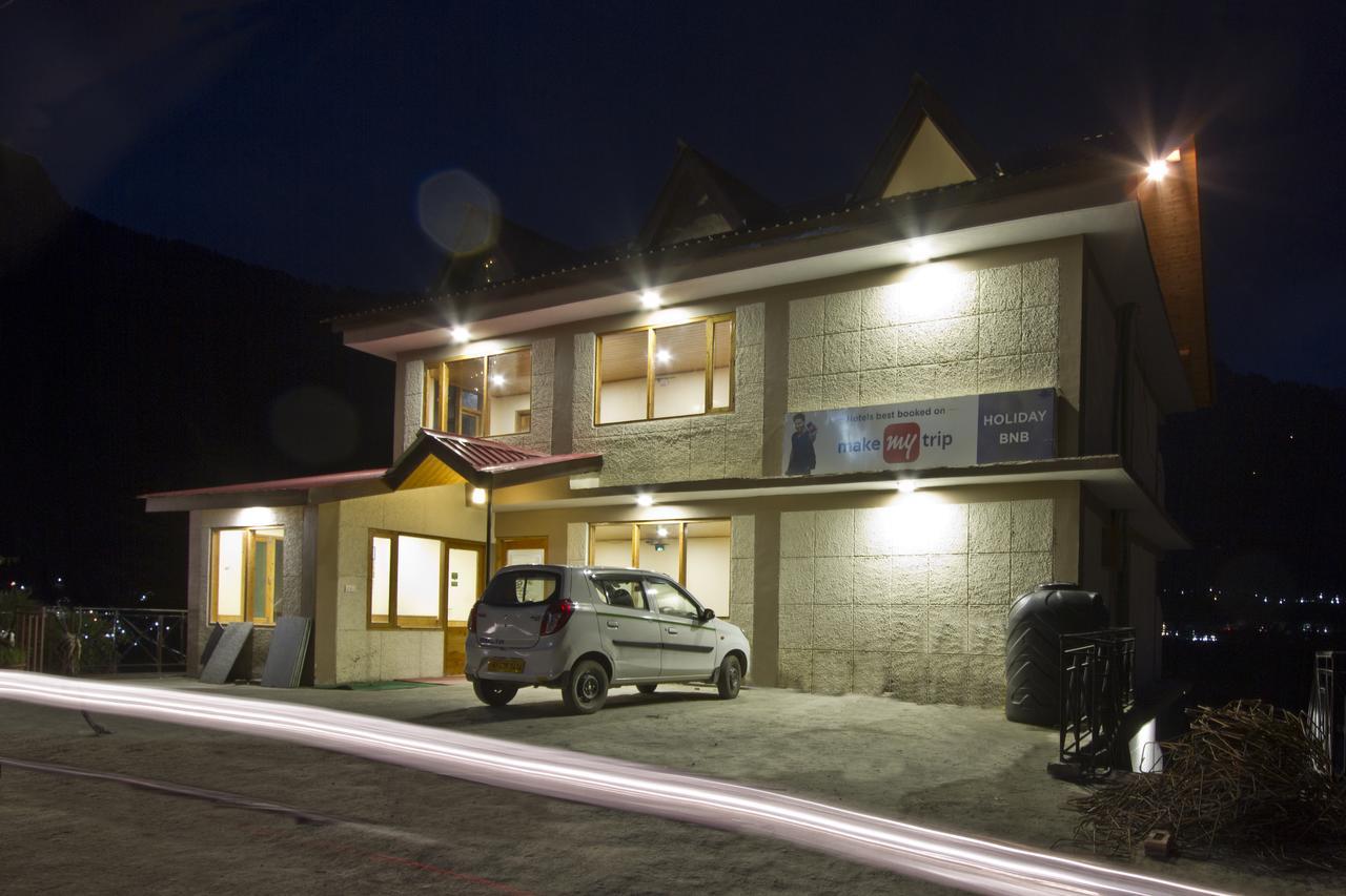 Holiday Bnb Manali Bagian luar foto